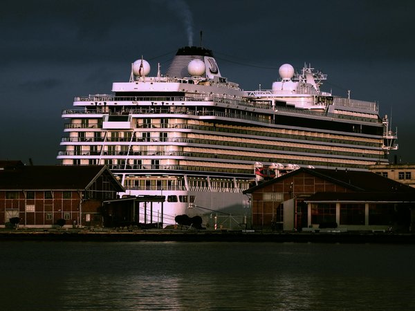 Join the Adventure: A Guide to Participating in Historical Reenactments Across the UK